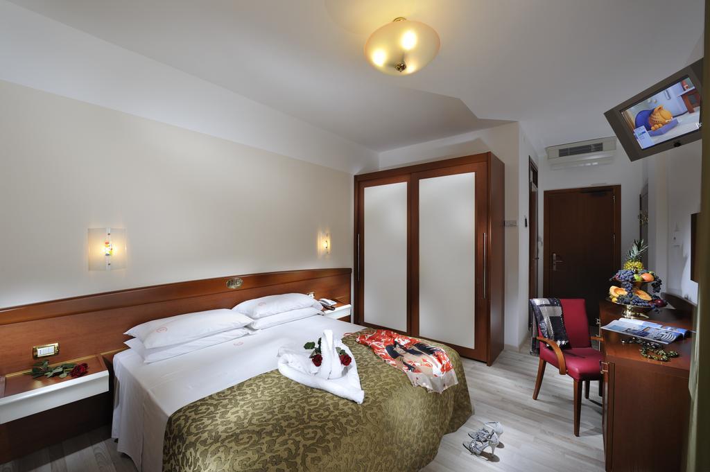 Hotel Eden Bibione Chambre photo